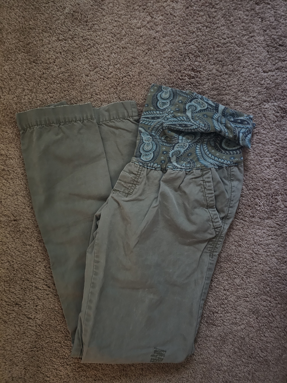 Old Navy Olive Green Maternity Pants with Paisley Waistband